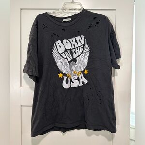 DISTRESSED VINTAGE TEE